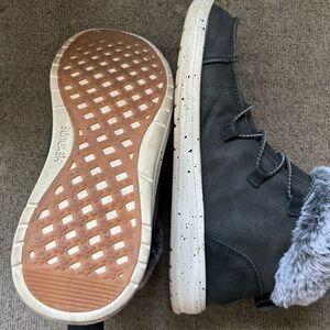 Hey dude size 8 boots